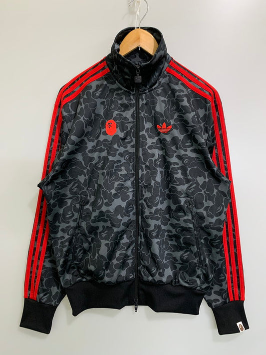 【中古品】【メンズ】 A BATHING APE アベイシングエイプ × ADIDAS アディダス 別注 コラボ ADIDAS FIREBIRD TRACK TOP JN7117 アディダス ファイアーバード トラックトップ ライトアウター 142-260330-SH-17-min サイズ：M カラー：ブラック系 万代Net店