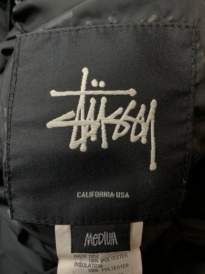 【中古品】【メンズ】 STUSSY ステューシー WORLD TOUR REVERSIBLE DOWN JACKET リバーシブル ダウンジャケット 142-260331-zi-30-min サイズ：M カラー：ブラック 万代Net店