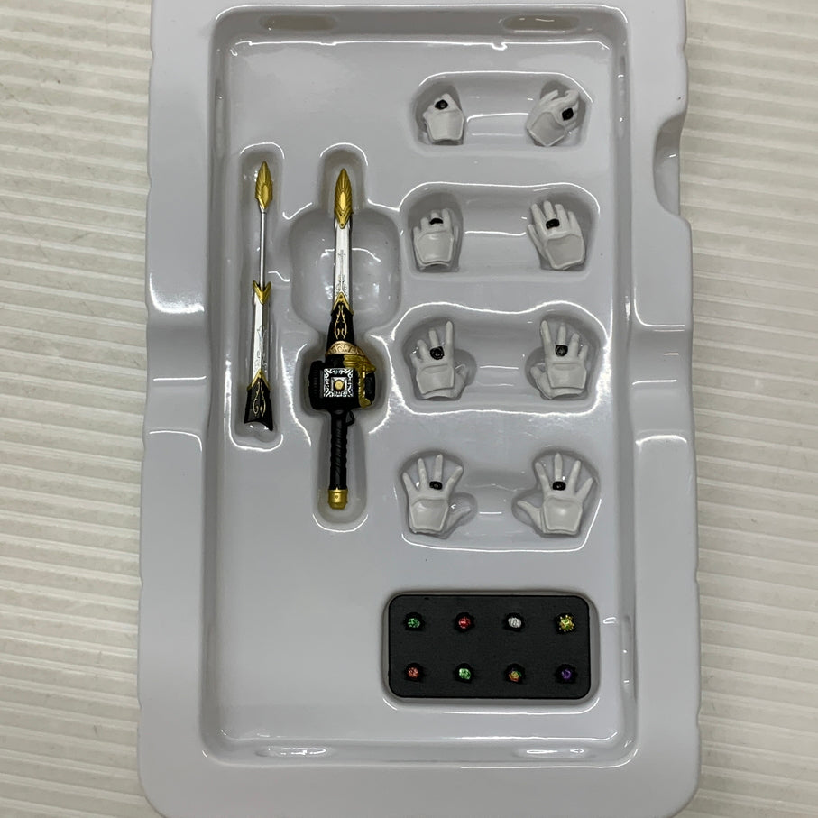【現状渡し品】 S.H.F 真骨彫製法 仮面ライダービースト フィギュア バンダイ 魂ウェブ商店 042-260703-em-14-min 万代Net店