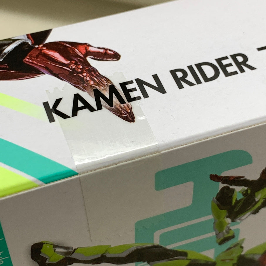 【中古品】 S.H.F 仮面ライダーゼロツー (イズver.) フィギュアーツ バンダイナムコ 魂ウェブ商店 セロワン フィギュア 042-260924-em-08-min 万代Net店