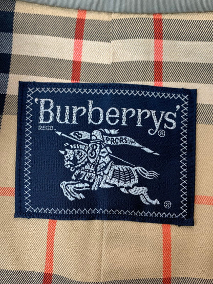 【現状渡し品】【メンズ】 Burberrys バーバリーズ 83-902-41 TRENCH COAT トレンチコート アウター 141-260402-KS-01-min サイズ：不明 カラー：オリーブ系 万代Net店