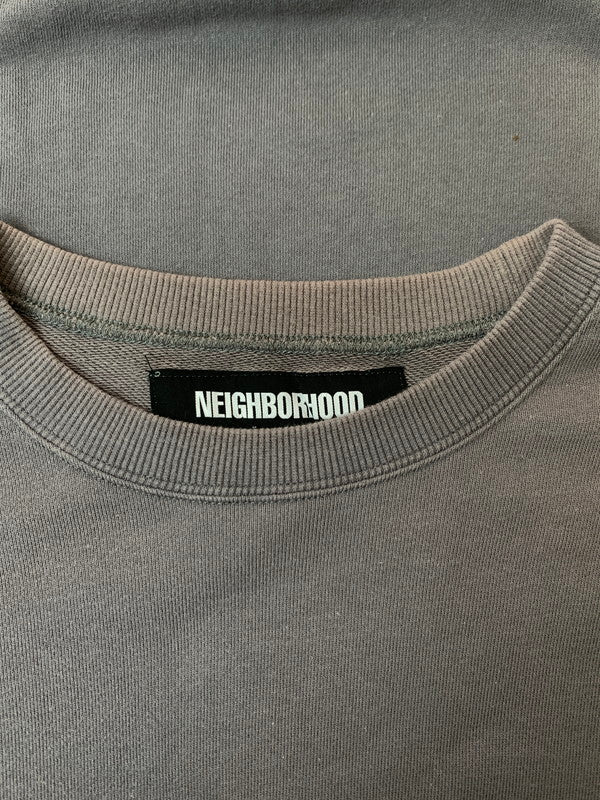 【中古品】【メンズ】 NEIGHBORHOOD ネイバーフッド 22AW LOGO SWEAT 222QTNH-CSM01 ロゴ スウェット 長袖トップス 142-260403-em-08-min サイズ：S カラー：チャコール 万代Net店