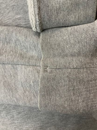 【現状渡し品】【メンズ】 STONE ISLAND ストーンアイランド 731564120 BRUSHED COTTON HOODIE ブラッシュドコットンフーディー 141-260402-zi-02-min サイズ：L カラー：グレー 万代Net店