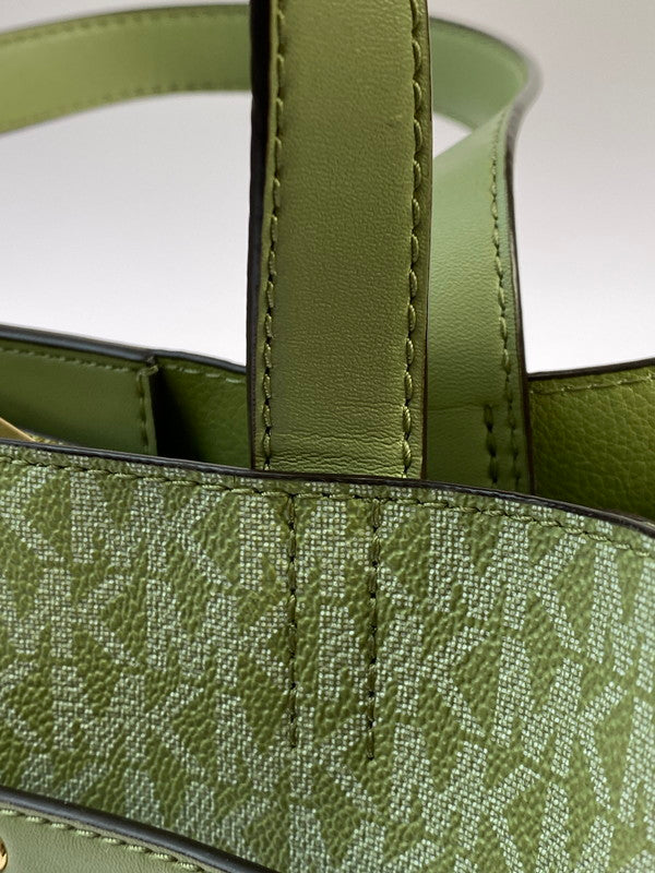 【中古品】【レディース】 Michael Kors マイケルコース 2WAY TOTE BAG ハンドバッグ カバン 188-260407-AS-42-min カラー：グリーン 万代Net店
