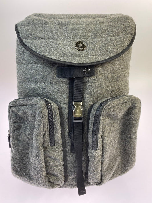 【中古品】【メンズ/レディース】 MONCLER モンクレール ZAINO WOOL BACKPACK ザイノ ウール バックパック RN116347 カバン 188-260410-jt-08-min カラー：グレー 万代Net店