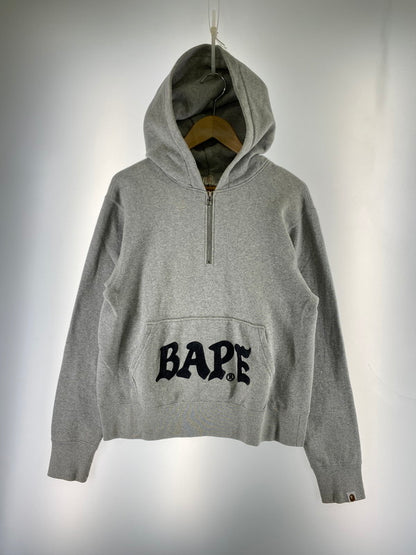 【現状渡し品】【メンズ】 A BATHING APE アベイシングエイプ HALF ZIP PULLOVER HOODIE ハーフジップ プルオーバー フーディ パーカー メンズ トップス 142-260410-KS-05-min サイズ：S カラー：グレー 万代Net店