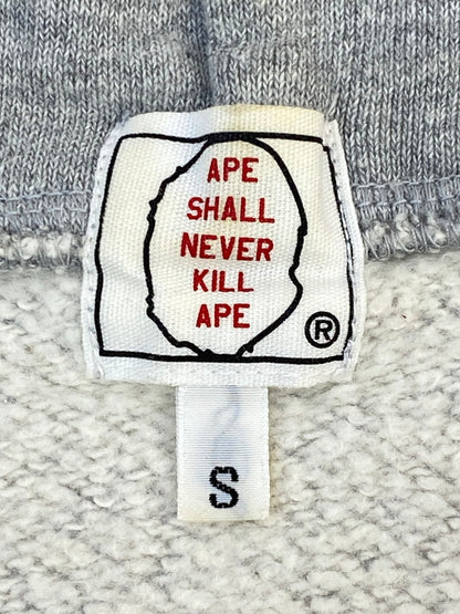 【現状渡し品】【メンズ】 A BATHING APE アベイシングエイプ HALF ZIP PULLOVER HOODIE ハーフジップ プルオーバー フーディ パーカー メンズ トップス 142-260410-KS-05-min サイズ：S カラー：グレー 万代Net店