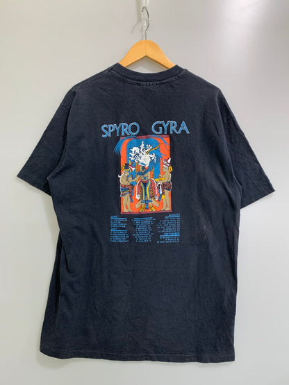 【現状渡し品】【メンズ】 HANES SPYRO GYRA TOUR TEE ヘインズタグ 半袖Tシャツ ショートスリーブ 146-260416-AS-2-min サイズ：XL カラー：ブラック 万代Net店