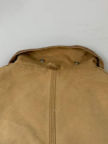 【現状渡し品】【メンズ】 Carhartt カーハート TRADITIONAL DUCK JACKET トラディショナル ダック ジャケット メンズ アウター 146-260414-KS-14-min サイズ：不明 カラー：ベージュ 万代Net店