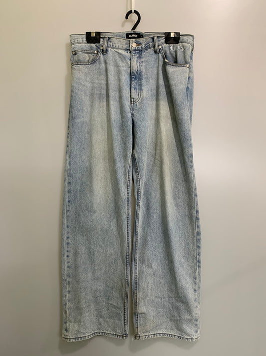 【中古品】【メンズ】 XLARGE エクストララージ 101253031015 OLD ENGLISH DENIM PANTS デニムパンツ ボトムス 153-260416-AS-19-min サイズ：36 カラー：ライトインディゴ 万代Net店