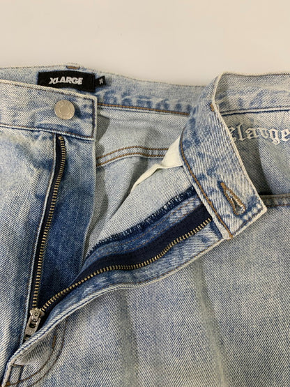 【中古品】【メンズ】 XLARGE エクストララージ 101253031015 OLD ENGLISH DENIM PANTS デニムパンツ ボトムス 153-260416-AS-19-min サイズ：36 カラー：ライトインディゴ 万代Net店