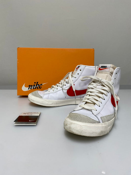 【中古品】【メンズ】 NIKE ナイキ BLAZER MID VINTAGE 77 BQ6806-600 ブレーザー ミッド ビンテージ 靴 シューズ スニーカー SNEAKER 160-260414-KS-16-min サイズ：27.5cm US9.5 カラー：HABANERO RED 万代Net店