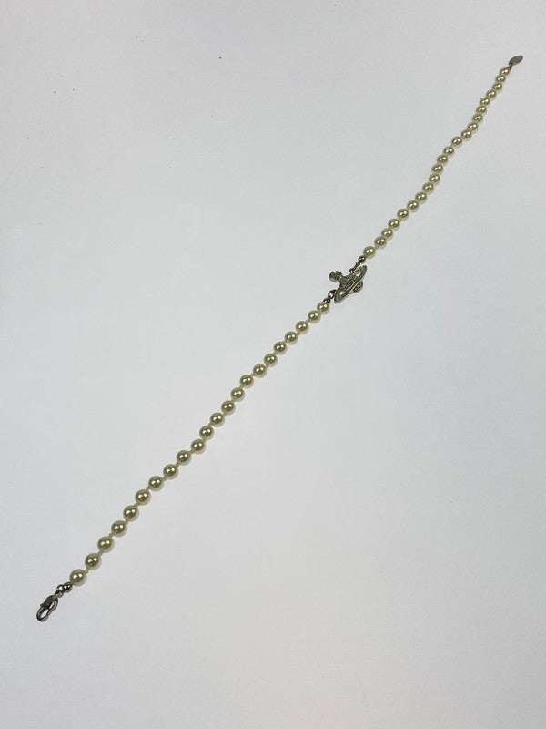 【中古品】【レディース】 Vivienne Westwood ヴィヴィアンウエストウッド 12-05-999105-51 PEARL BAS RELIEF CHOKER ネックレス アクセサリー 192-260415-AS-47-min カラー：オフホワイト/シルバー 万代Net店