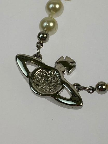 【中古品】【レディース】 Vivienne Westwood ヴィヴィアンウエストウッド 12-05-999105-51 PEARL BAS RELIEF CHOKER ネックレス アクセサリー 192-260415-AS-47-min カラー：オフホワイト/シルバー 万代Net店