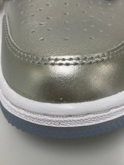 【中古美品】【メンズ】 NIKE ナイキ AIR JORDAN 1 HIGH GOLF GIFT GIVING FD6815-001 エアジョーダン1 ハイ ゴルフ ギフト ギヴィング 靴 シューズ スニーカー 160-260414-KS-18-min サイズ：27cm US9 カラー：シルバー 万代Net店