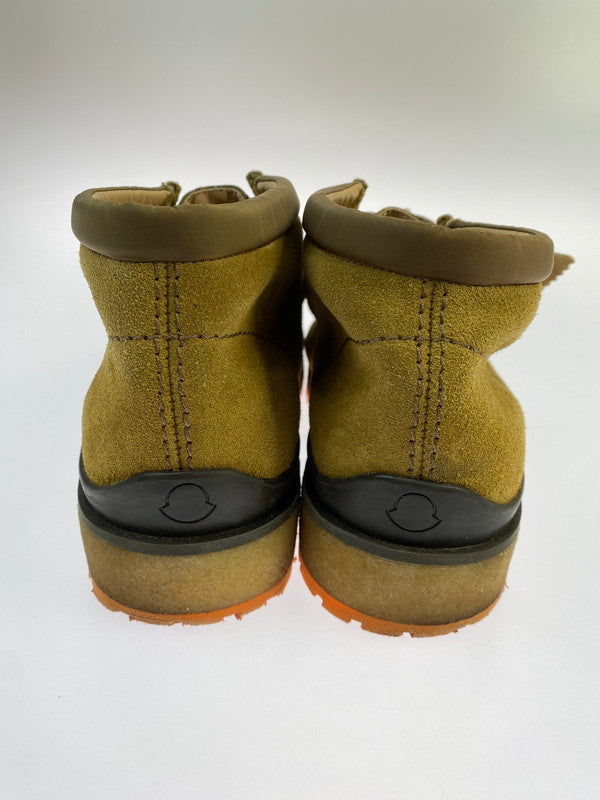 【中古品】【メンズ】 MONCLER GENIUS モンクレールジーニアス ×CLARKS クラークス WALLABEE SHEARLING DESERT BOOTS ブーツ 靴 ワラビー シューズ 162-260415-AS-43-min サイズ：UK9 1/2 カラー：ブラウン 万代Net店