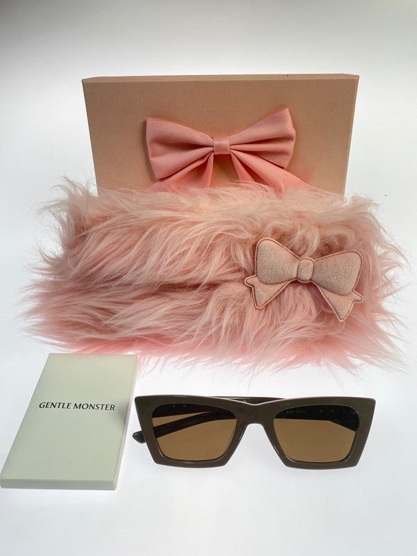 【中古品】【レディース】 GENTLE MONSTER x JENNIE BABY PONY-BR3 SUNGLASSES ジェントルモンスター ジェニー ベビー ポニー サングラス アイウェア 203-260417-yn-23-min サイズ：53□21 146 カラー：ブラウン 万代Net店