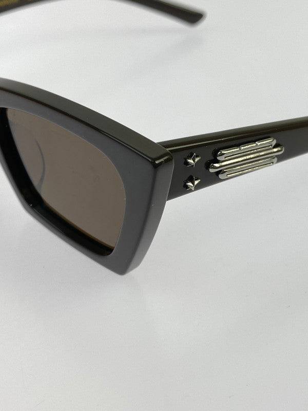 【中古品】【レディース】 GENTLE MONSTER x JENNIE BABY PONY-BR3 SUNGLASSES ジェントルモンスター ジェニー ベビー ポニー サングラス アイウェア 203-260417-yn-23-min サイズ：53□21 146 カラー：ブラウン 万代Net店