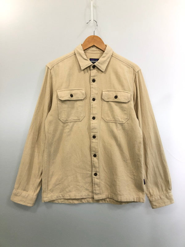 【中古品】【メンズ】 patagonia パタゴニア 19年製 LONG-SLEEVED NATURAL DYE FJORD FL 53510 2019年 パタゴニア メンズ ロングスリーブ ナチュラル ダイ フィヨルド 144-260416-KS-33-min サイズ：S カラー：ベージュ 万代Net店