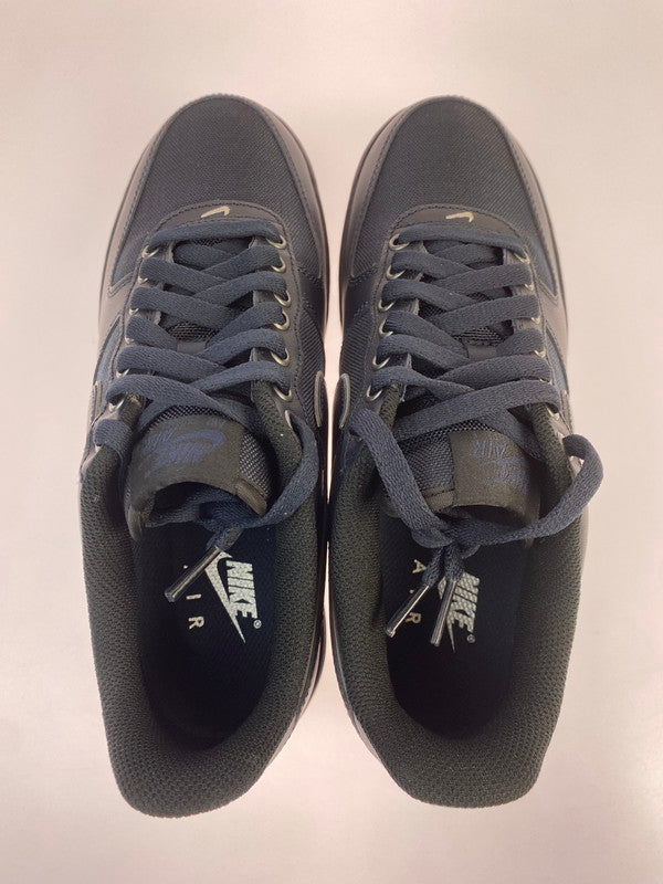 【中古美品】【メンズ】 NIKE ナイキ AIR FORCE 1 ’07 LV8 IM6001-475 エアフォース1 スニーカー 靴 160-260417-yn-10-min サイズ：26.5cm US8.5 カラー：DARK OBSIDIAN/DARK OBSIDIAN 万代Net店
