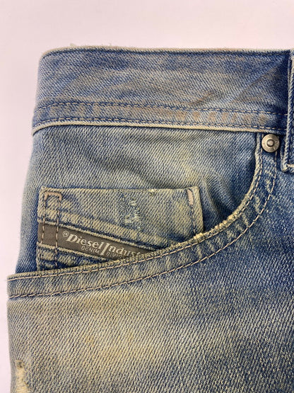 【現状渡し品】【メンズ】 DIESEL ディーゼル BUSTER JEANS 084CM バスター ジーンズ メンズ ボトムス デニムパンツ 152-260428-KS-28-min サイズ：W33 L32 カラー：ブルー 万代Net店