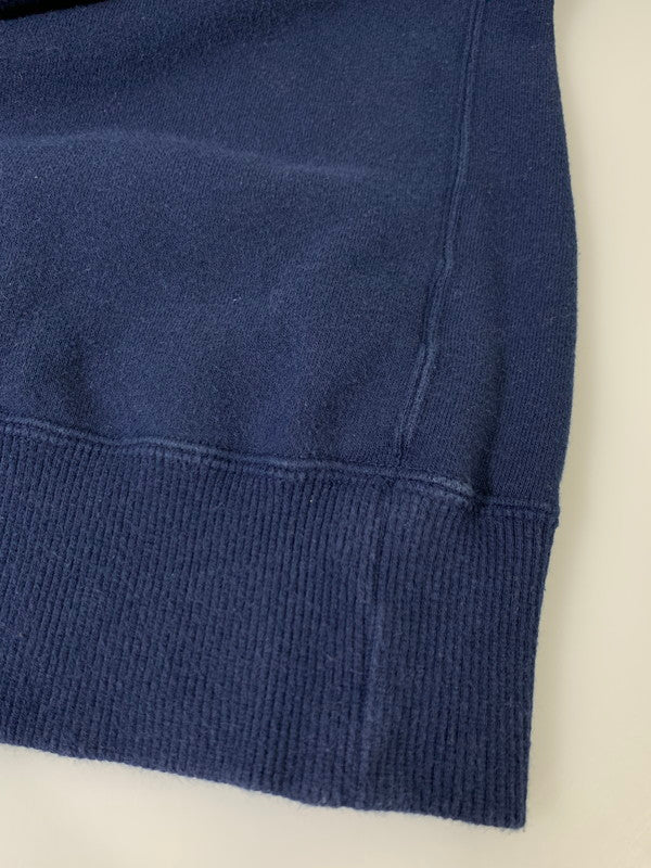 【中古品】【メンズ】 UNIFORM EXPERIMENT ユニフォームエクスペリメント FRAGMENT DESIGN SWEAT SHIRT UE-230002 23SS フラグメントデザイン スウェットシャツ 長袖 トレーナー メンズ トップス 142-260424-em-25-min カラー：ネイビー 万代Net店