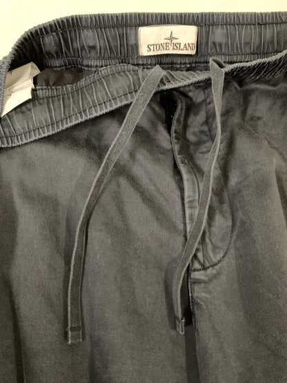 【中古品】【メンズ】 STONE ISLAND ストーンアイランド 771531314 ガーメントダイ コットンウール ストレッチ サテン カーゴパンツ ボトムス 152-260424-jt-31-min サイズ：W34 カラー：ネイビー 万代Net店