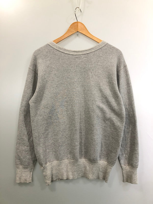 【中古品】【メンズ】 DUBBLE WORKS ダブルワークス 3段ロゴ ALL AIR FORCE BOXING TEAM 前V SWEAT スウェット 145-260426-zi-09-min サイズ：M カラー：グレー 万代Net店
