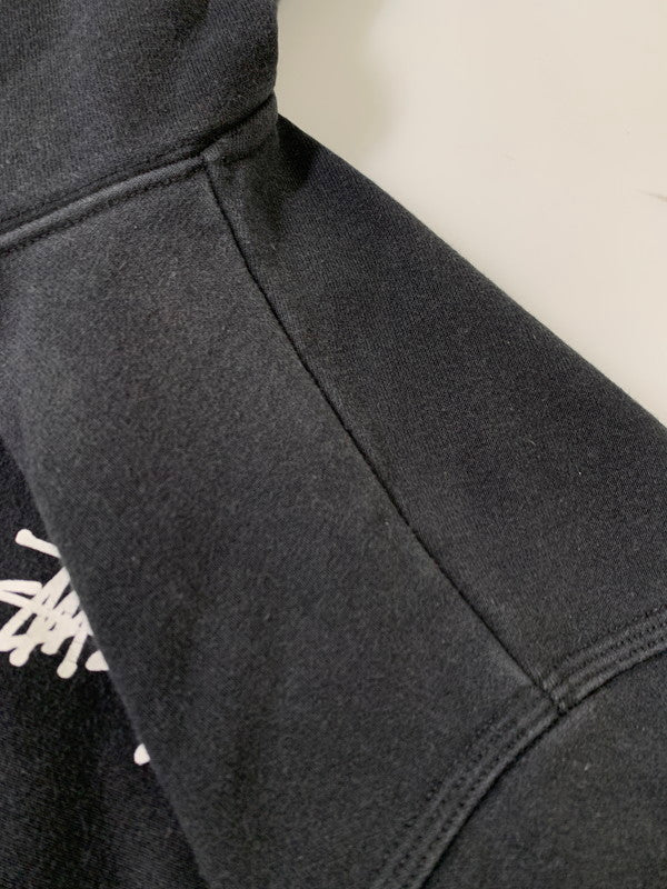 【中古品】【メンズ】 STUSSY ステューシー BASIC LOGO HOODIE PARKA ベーシック ロゴ フーディ パーカー トップス 142-260424-jt-28-min サイズ：M カラー：ブラック 万代Net店