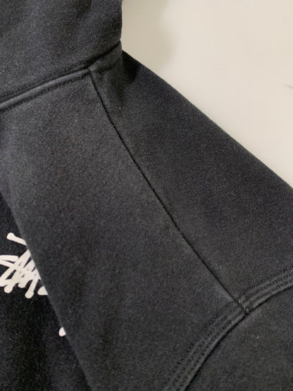 【中古品】【メンズ】 STUSSY ステューシー BASIC LOGO HOODIE PARKA ベーシック ロゴ フーディ パーカー トップス 142-260424-jt-28-min サイズ：M カラー：ブラック 万代Net店
