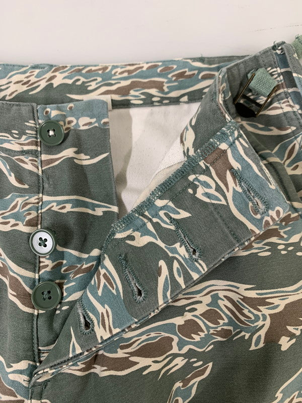 【中古品】【メンズ】 UNDEFEATED アンディフィーテッド CARGO PANTS カーゴパンツ メンズ ボトムス 153-260424-em-31-min サイズ：W30 カラー：グリーン系 万代Net店