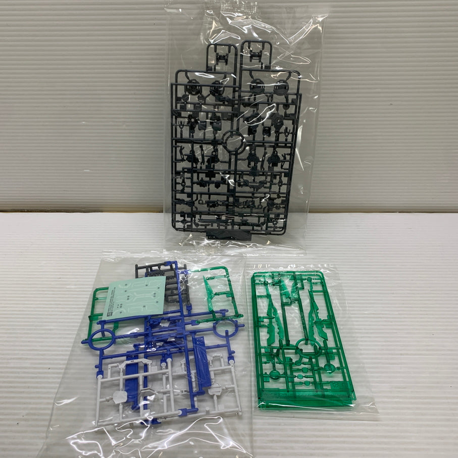 【中古品】 RG ダブルオークアンタ フルセイバー プラモデル ガンプラ バンダイ 058-260529-em-03-min 万代Net店