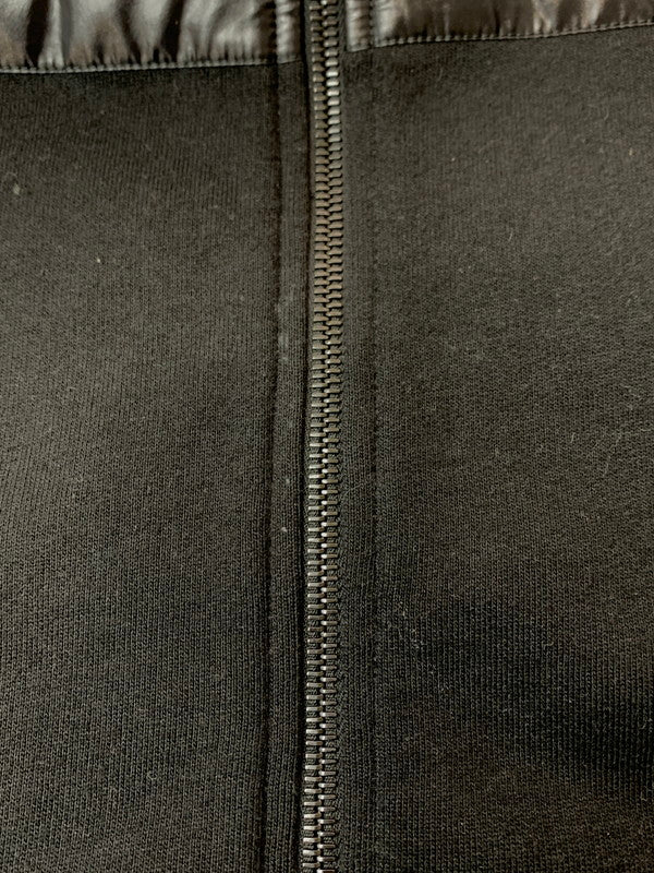 【中古品】【メンズ】 MONCLER モンクレール × FRAGMENT DESIGN フラグメントデザイン 別注 コラボ 22AW NYLON STRIPES ZIP UP H209U8G00003 ナイロン ストライプス ジップアップ パーカー トップス 141-260429-kk-20-min サイズ：M カラー：ブラック 万代Net店