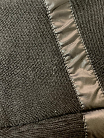 【中古品】【メンズ】 MONCLER モンクレール × FRAGMENT DESIGN フラグメントデザイン 別注 コラボ 22AW NYLON STRIPES ZIP UP H209U8G00003 ナイロン ストライプス ジップアップ パーカー トップス 141-260429-kk-20-min サイズ：M カラー：ブラック 万代Net店