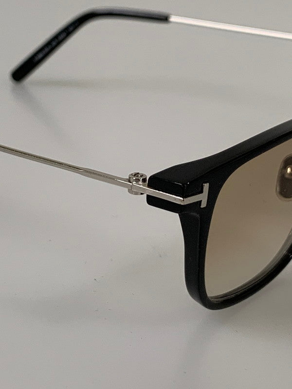 【中古品】【メンズ/レディース】 TOMFORD トムフォード サングラス FT1042-D 52□21-145 203-260430-em-04-min カラー：ブラック/ブラウン 万代Net店