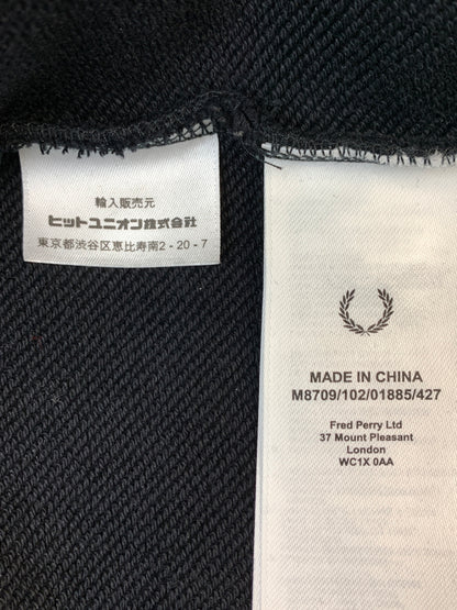 【中古品】【メンズ】 FRED PERRY フレッドペリー M8709 HEAVY WEIGHT PULLOVER SWEAT プルオーバーパーカー 141-260508-AS-20-min サイズ：M カラー：ブラック 万代Net店