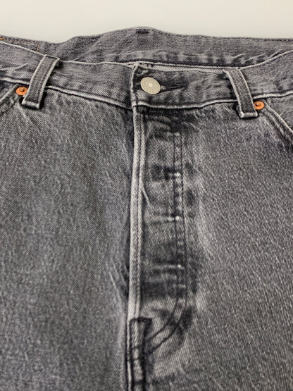 【中古品】【メンズ】 LEVI'S リーバイス 79830-0011 93 STRAIGHT 501 DENIM PANT ストレートデニムパンツ ジーンズ 158-260615-kt-19-min サイズ：W34L32 カラー：ブラック系 万代Net店