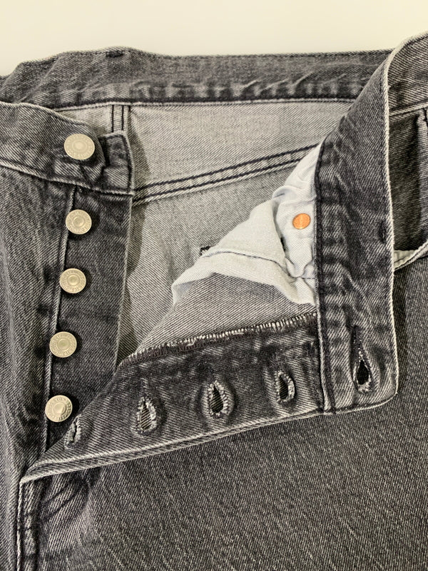 【中古品】【メンズ】 LEVI'S リーバイス 79830-0011 93 STRAIGHT 501 DENIM PANT ストレートデニムパンツ ジーンズ 158-260615-kt-19-min サイズ：W34L32 カラー：ブラック系 万代Net店