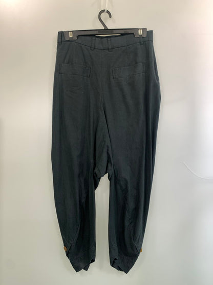 【中古品】【メンズ】 VIVIENNE WESTWOOD MAN ヴィヴィアンウエストウッドマン サルエルパンツ VW-W1-73197 メンズ ボトムス 変形シルエット 152-260612-em-09-min サイズ：46 カラー：ブラック 万代Net店
