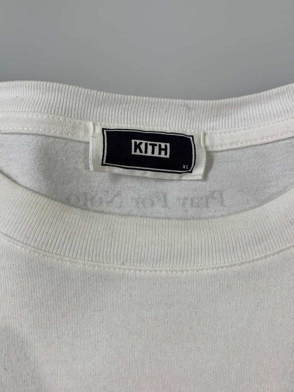 【中古品】【メンズ】 KITH キス PRAY FOR NOTO TEE WHITE プレイ フォー ノト 半袖Tシャツ チャリティー 能登半島地震 メンズ トップス 142-260430-em-37-min サイズ：XL カラー：ホワイト 万代Net店