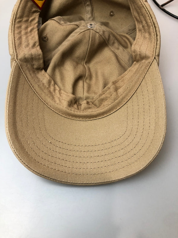 【中古品】【メンズ/レディース】 HUMAN MADE ヒューマンメード LOGO CAP HM29GD050 ロゴ キャップ 帽子 ファッション 185-260519-em-06-min カラー：ベージュ 万代Net店