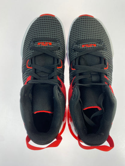 【中古品】【メンズ】 NIKE ナイキ LEBRON WITNESS 7 DM1123-005 レブロン ウィットネス7 スニーカー メンズ シューズ 靴 160-260505-em-06-min サイズ：26.5cm カラー：ブラック/ユニバーシティレッド/ホワイト 万代Net店