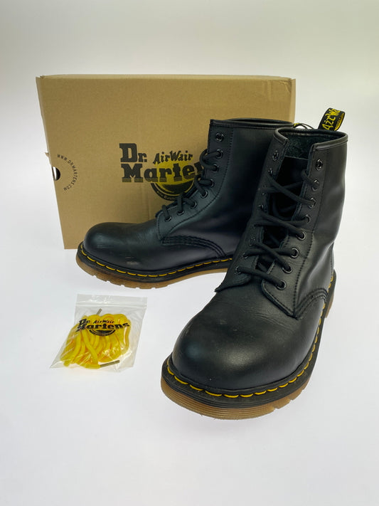 【中古品】【メンズ】 DR.MARTENS ドクターマーチン 8EYE BOOT BLACK 11822002 8ホール ブーツ メンズ 靴 シューズ 革 ナッパ 164-260505-em-10-min サイズ：26.5cm カラー：ブラック 万代Net店