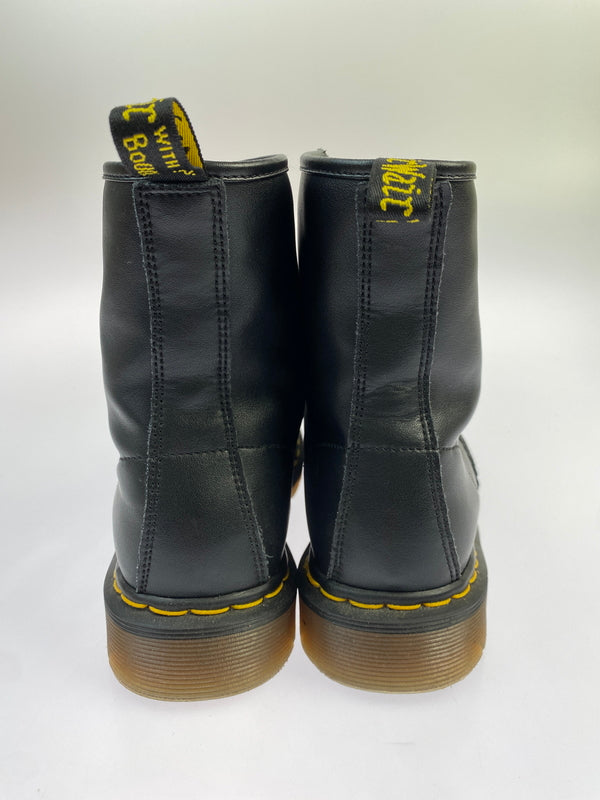 【中古品】【メンズ】 DR.MARTENS ドクターマーチン 8EYE BOOT BLACK 11822002 8ホール ブーツ メンズ 靴 シューズ 革 ナッパ 164-260505-em-10-min サイズ：26.5cm カラー：ブラック 万代Net店