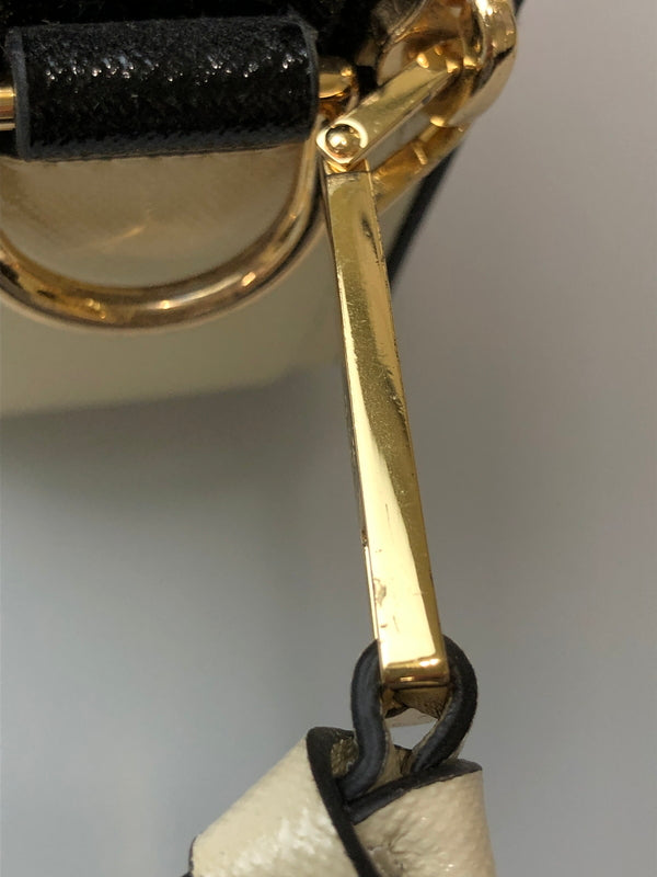 【中古品】【メンズ/レディース】 MARC JACOBS マークジェイコブス THE SNAPSHOT M0012007 ザ スナップショット ショルダーバッグ カメラバッグ 188-260519-em-10-min カラー：ベージュ/ブラック 万代Net店