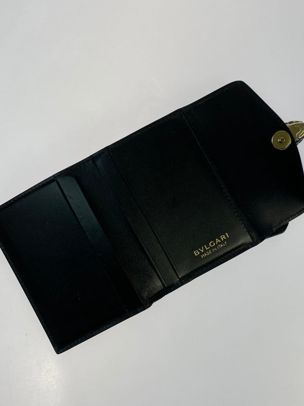 【中古品】【メンズ】 BULGARI ブルガリ SERPENTI FOREVER COMPACT WALLET セルペンティ フォーエバー コンパクト ウォレット 財布 三つ折り財布 181-260530-KS-19-min カラー：ブラック 万代Net店