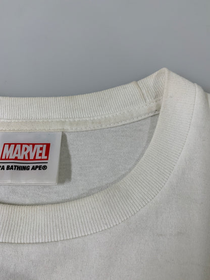 【中古品】【メンズ】 A BATHING APE アベイシングエイプ ×MARVEL CAPTAIN AMERICA PRINT TEE 半袖Tシャツ ショートスリーブ 142-260508-AS-52-min サイズ：L カラー：ホワイト 万代Net店