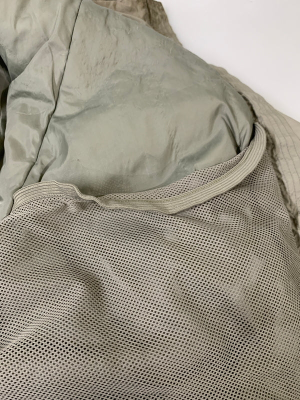 【中古品】【メンズ】 U.S.ARMY ユーエスアーミー 8415-01-545-8724 00S WILD THING社製 ECWCS LEVEL7 GEN3 JACKET アウター 146-260508-AS-64-min サイズ：M-LONG カラー：カーキ 万代Net店