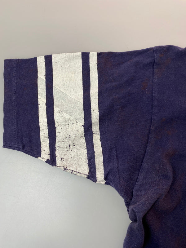 【現状渡し品】【メンズ】 USED ユーズド FOOTBALL TEE フットボール プリント 半袖Tシャツ メンズ トップス ヴィンテージ 146-260521-em-29-min サイズ：L カラー：ネイビー系 万代Net店