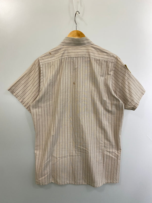 【現状渡し品】【メンズ】 ATLAS COVERALL アトラス カバーオール ＆ UNIFORM SUPPLY ユニフォーム サプライ SS WORK SHIRT ショートスリーブ ワークシャツ メンズ 半袖シャツ 146-260717-em-46-min カラー：ベージュ系 万代Net店